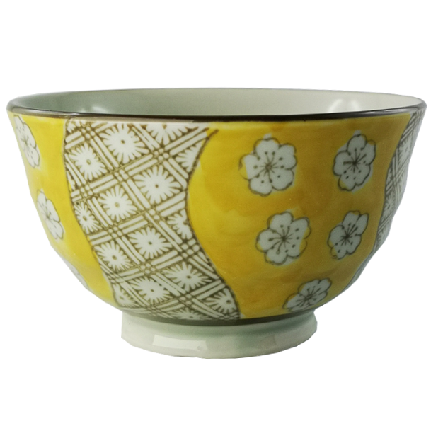 Ceramiczna czarka Chawan o pojemności 300 ml w żółtym kolorze, zdobiona subtelnym kwiatowym wzorem.
