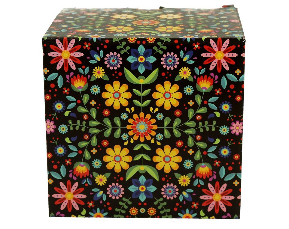 Ozdobne pudełko z folkowym motywem kwiatowym do kubka porcelanowego Merida Black.