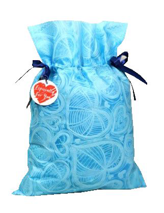 Błękitny worek prezentowy z motywem serc, granatowymi wstążkami i zawieszką „Especially for you”, rozmiar 20 x 30 cm.