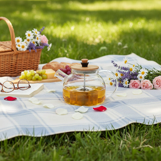 Dzbanek do herbaty - jaki wybrać i jak dopasować do swojego stylu parzenia