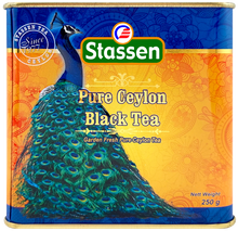 Front puszki Stassen Pure Ceylon Black Tea, czarna herbata cejlońska z motywem pawia.