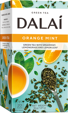 Opakowanie Dalai Orange Mint z zieloną herbatą, miętą i plastrami pomarańczy, filiżanka złotego naparu