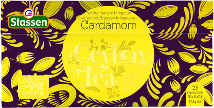 Rozłożone pudełko Stassen Cardamom Tea – czarna herbata z aromatem kardamonu.