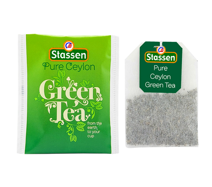 Saszetka i torebka herbaty zielonej Stassen Green Tea razem.
