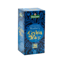 Pudełko herbaty Stassen Blueberry Ceylon Tea w niebieskim opakowaniu.
