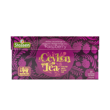 Opakowanie frontowe Stassen Raspberry Ceylon Tea – intensywnie malinowe pudełko z napisem Ceylon Tea.