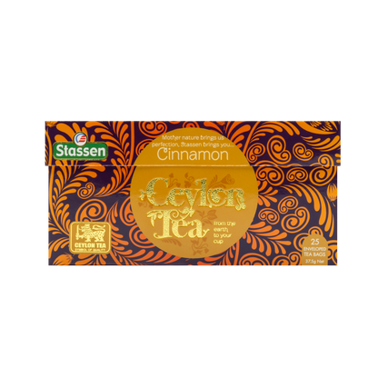 Opakowanie herbaty Stassen Cinnamon Tea w eleganckiej perspektywie z logo producenta.