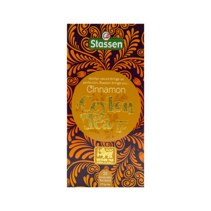 Widok z góry na pudełko herbaty Stassen Cinnamon Tea z ozdobnym motywem.