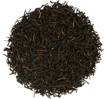 Suszone liście czarnej herbaty Basilur Special 500 g z Cejlonu, wysokiej jakości, o intensywnym aromacie.