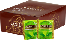 Opakowanie herbaty Basilur Sencha z widocznymi saszetkami zielonej herbaty cejlońskiej inspirowanej japońskim stylem.