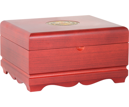 Zestaw herbat Basilur Specialty Classics w drewnianym pudełku, widok z góry.