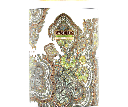 Zbliżenie na wzór puszki Basilur White Moon, luksusowa herbata cejlońska.