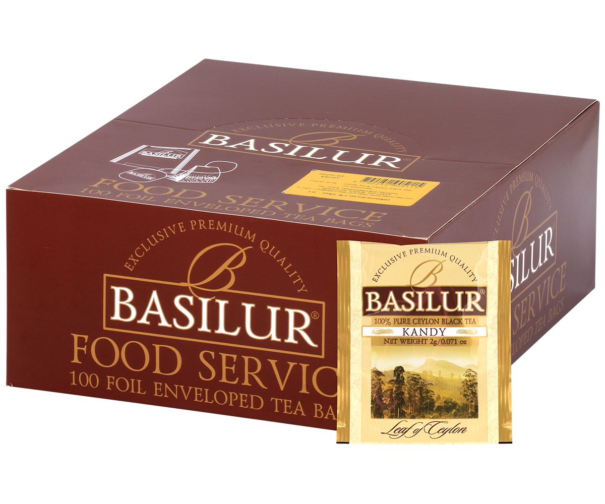 Opakowanie herbaty Basilur Kandy z widoczną saszetką czarnej herbaty cejlońskiej.