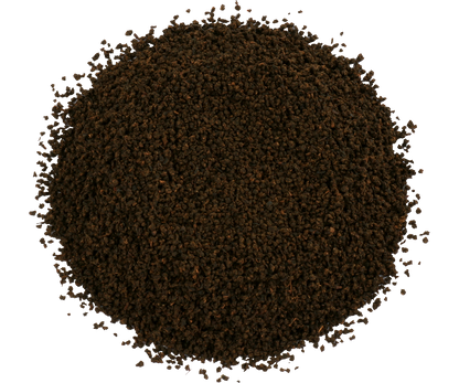 Susz czarnej herbaty Basilur English Breakfast Ceylon w zbliżeniu.