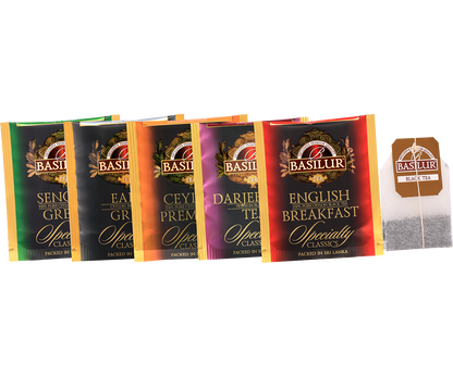 Zbliżenie na zestaw kopert herbat Basilur Specialty Classics.