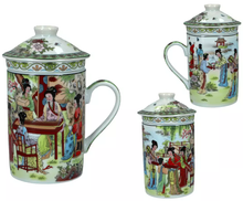 Kubek porcelanowy 250 ml z zaparzaczem i pokrywką ozdobiony motywem gejsz na tle krajobrazu.