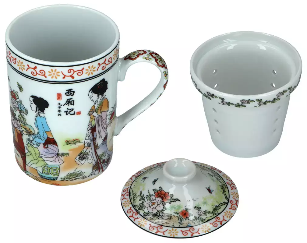 Detale porcelanowego kubka Gejsza z zaparzaczem i przykrywką – wzory inspirowane sztuką Dalekiego Wschodu.