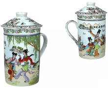Kubek porcelanowy 250 ml Gejsza wzór 2 z przykrywką, zdobiony orientalnymi ilustracjami.