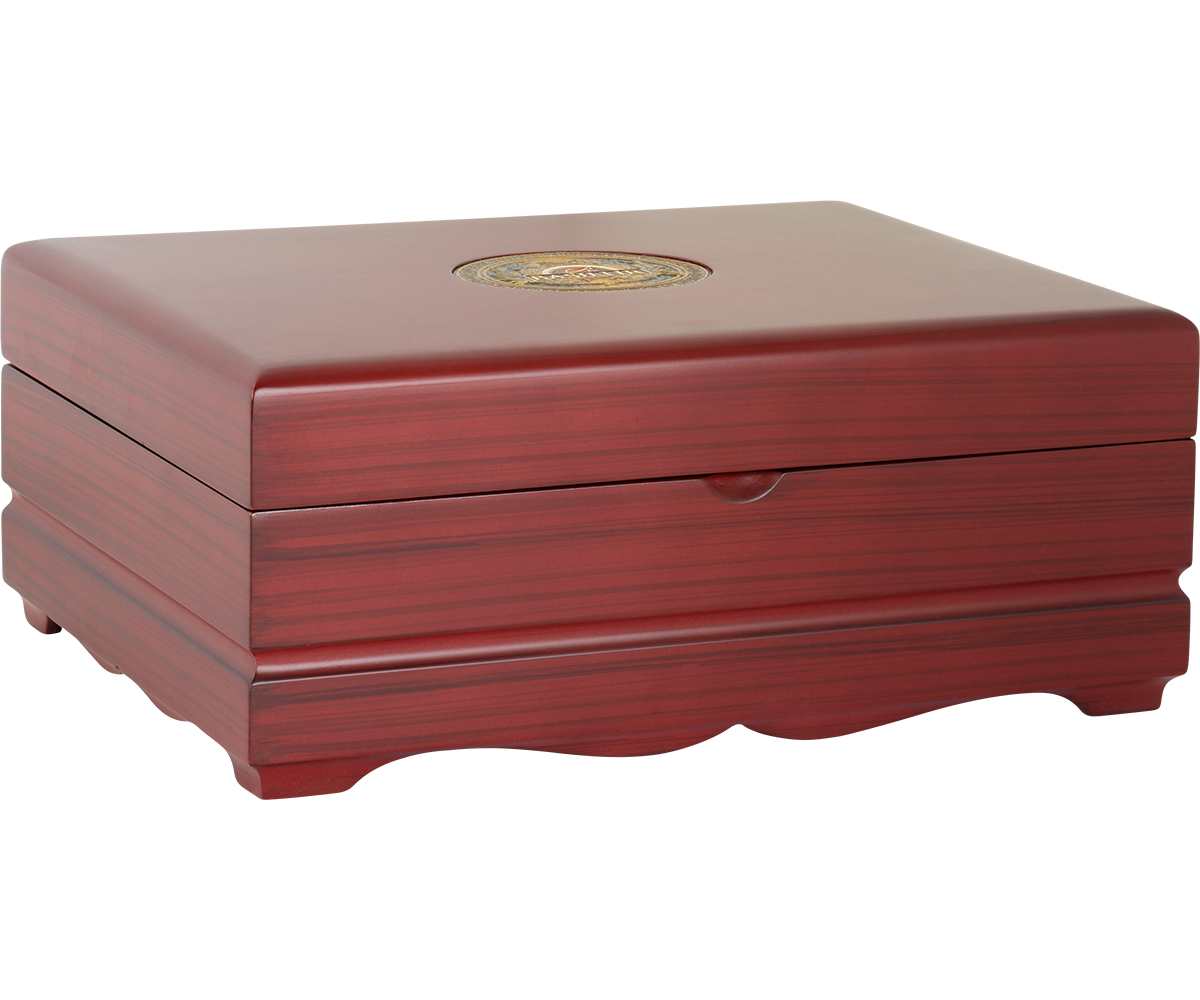 Drewniane pudełko Basilur Island of Tea – elegancki ekspozytor z logo marki.