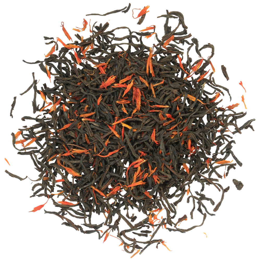 Susz czarnej herbaty Basilur Autumn Tea z płatkami kwiatów w zbliżeniu.
