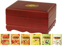 Drewniana szkatułka Basilur Wooden Presenter Mix 3 z zestawem herbat owocowych i zielonych.