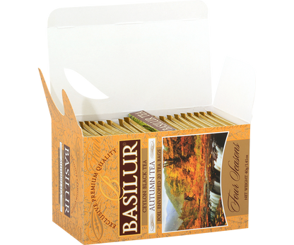 Otwarta paczka herbaty Basilur Autumn Tea z widocznymi saszetkami.