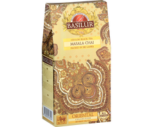Bok opakowania Basilur Masala Chai z opisem i logo Basilur
