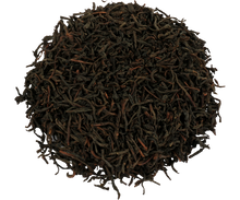 Liście herbaty Basilur Earl Grey – czarna herbata z aromatem bergamotki.