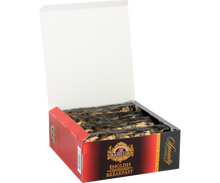 Otwarta paczka Basilur English Breakfast – saszetki herbaty w złotym opakowaniu.