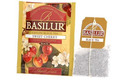 Koperta i torebka herbaty Basilur Sweet Cherry – czarna herbata cejlońska o smaku słodkiej wiśni.