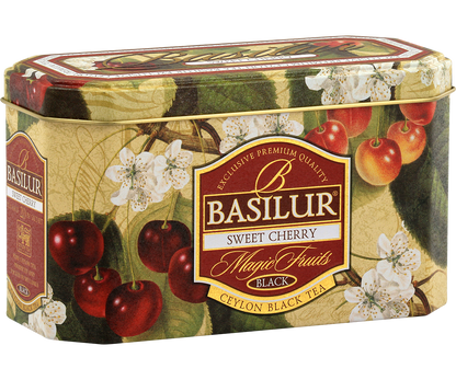 Boczne ujęcie puszki Basilur Sweet Cherry z ozdobnym nadrukiem owoców wiśni.