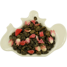 Zielona herbata Basilur Cream Fantasy z płatkami kwiatów i kawałkami owoców w opakowaniu refill