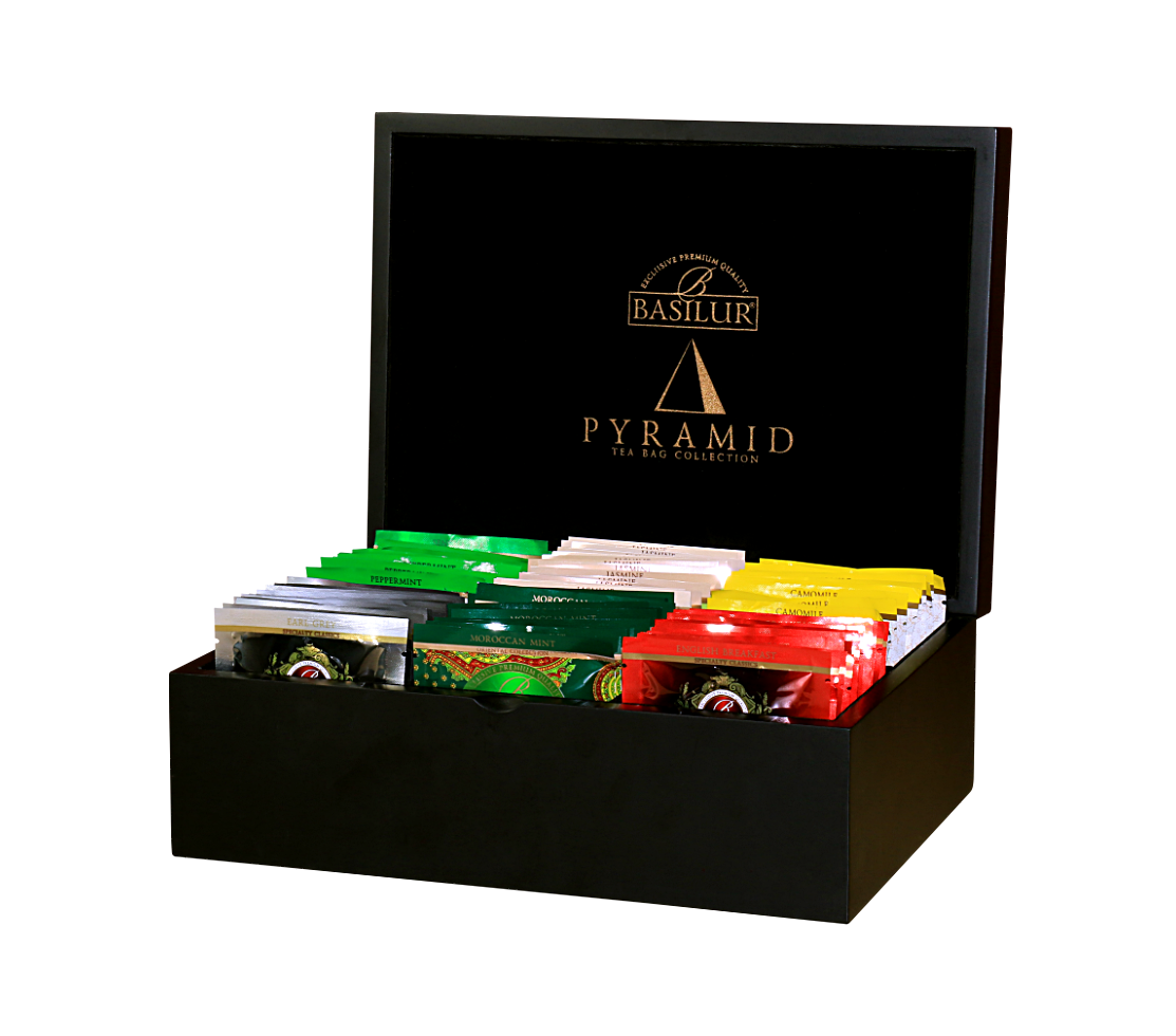 Czarny ekspozytor Basilur z 60 torebkami piramidkami herbat w kolorowych opakowaniach.