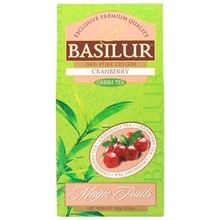 Herbata zielona z żurawiną Basilur Cranberry 100 g, frontowe zdjęcie zielonego opakowania Magic Fruits.