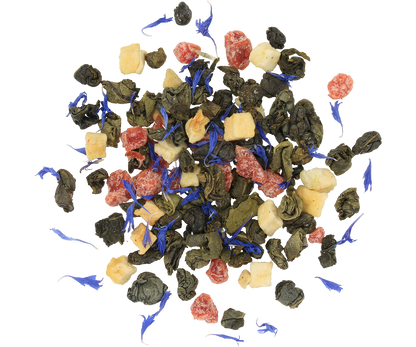 Zbliżenie na liście herbaty Basilur Christmas Tree z kawałkami owoców i płatkami kwiatów