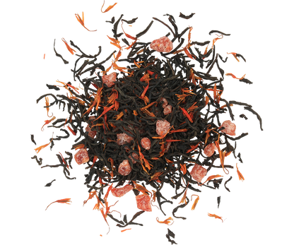 Zbliżenie na liście herbaty Basilur New Year’s Gift z kawałkami owoców i płatkami kwiatów