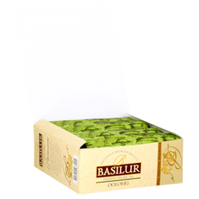 Otwarta paczka Basilur Premium Oolong z kopertami herbaty półfermentowanej