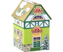 Puszka Basilur Winter Avenue III widok z boku, z dekoracyjnym dachem i choinkami.