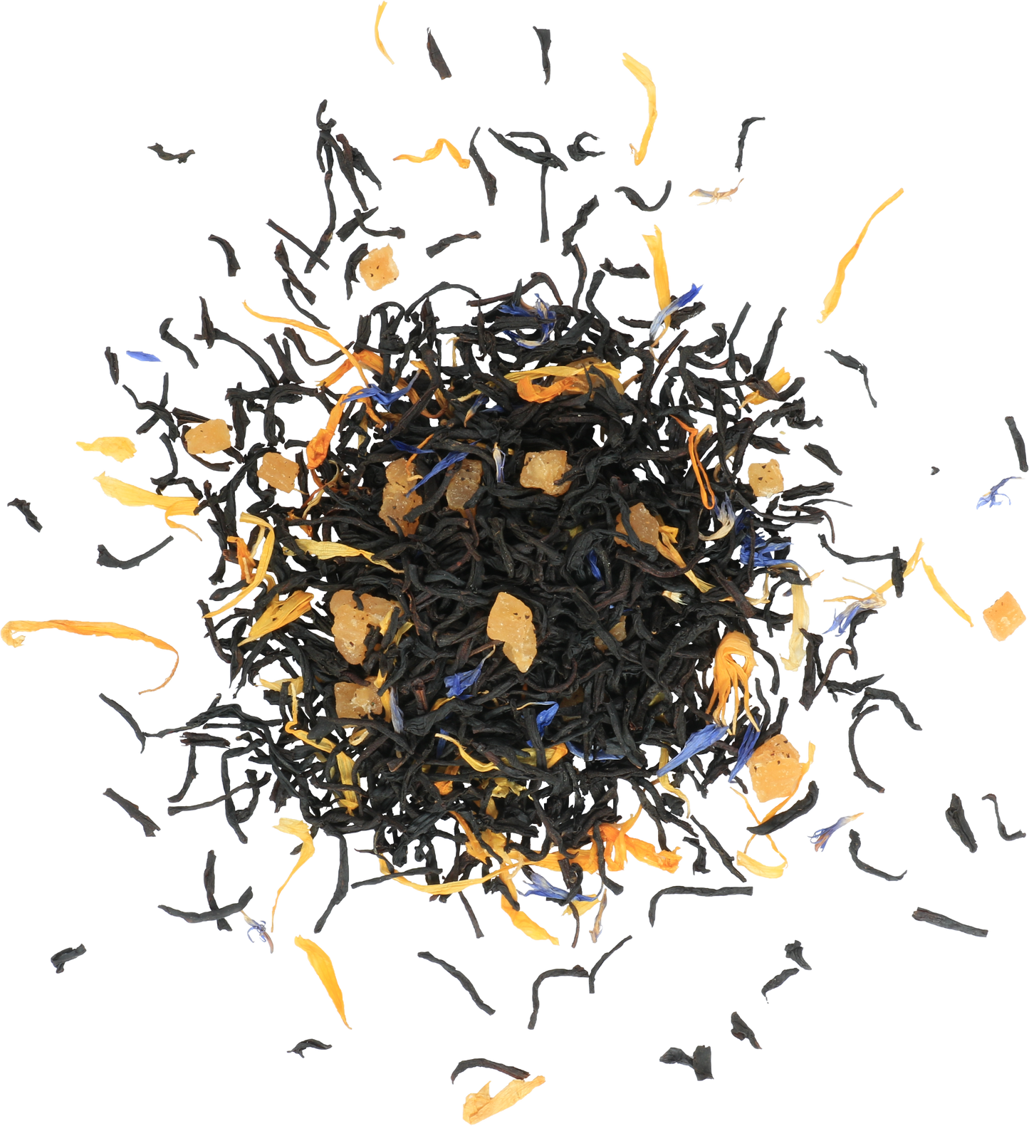 Liście herbaty Basilur Magic Evening z dodatkami owoców i płatków kwiatów w zbliżeniu.