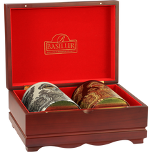 Dwie ozdobne puszki herbat Basilur Oriental Collection 5 w ekskluzywnej skrzynce.