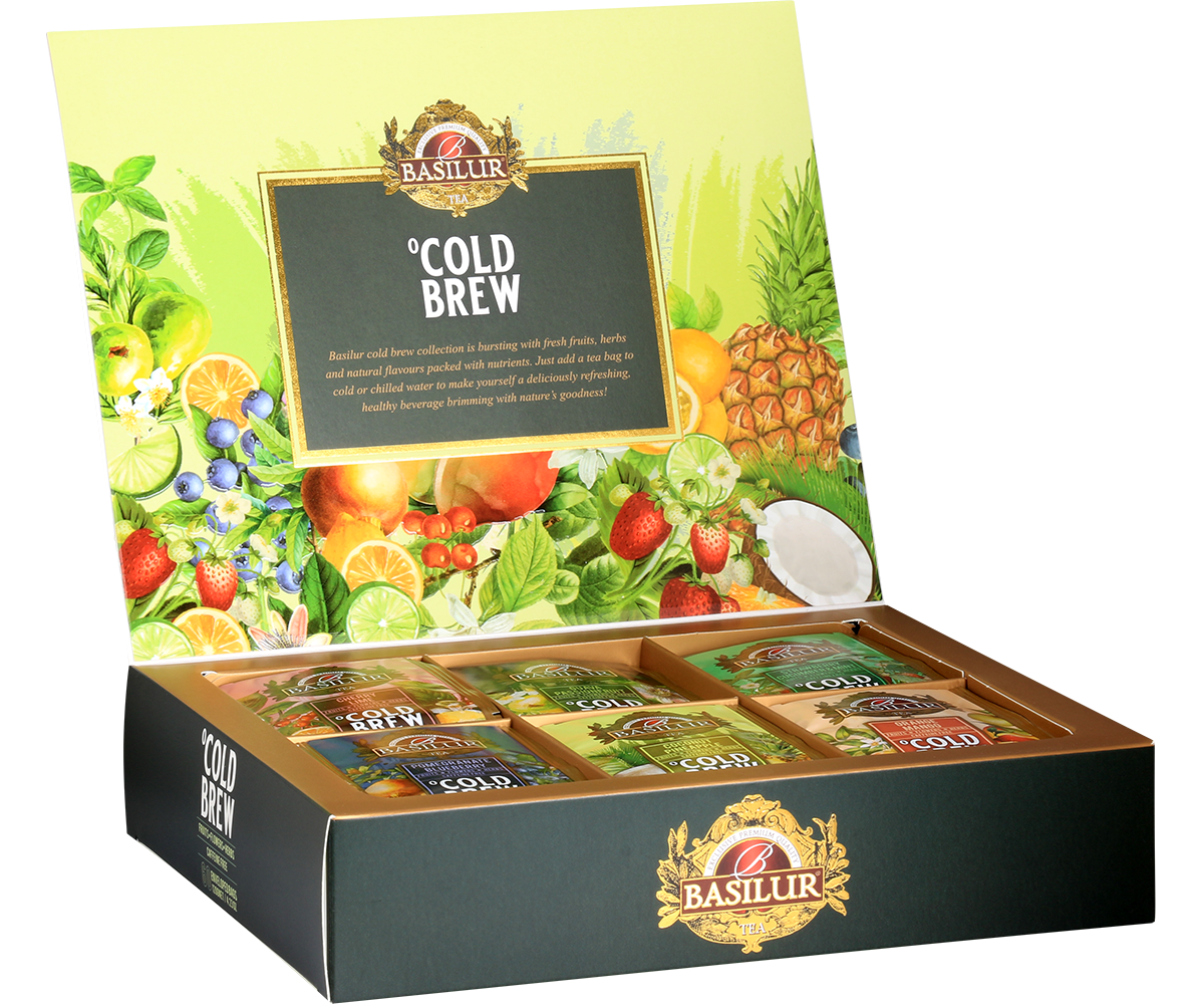 Otwarty zestaw herbat Basilur Cold Brew z widocznymi saszetkami o różnych smakach.