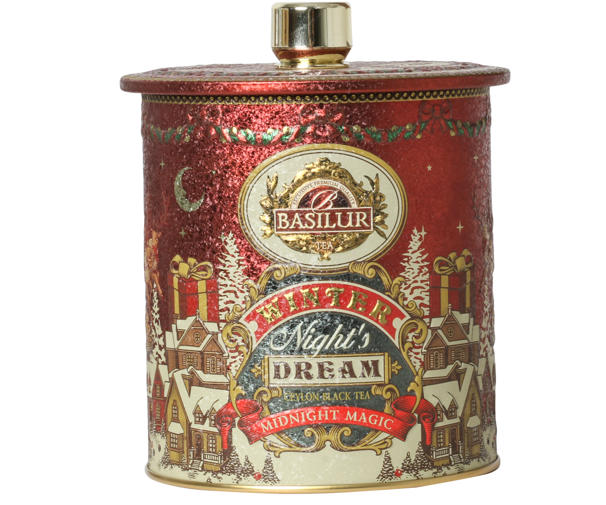 Puszka herbaty Basilur Midnight Magic w czerwonym, świątecznym opakowaniu z motywem zimowego miasteczka.