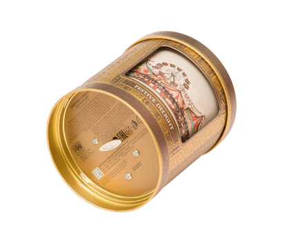 Czarna herbata Basilur Festive Delight z żurawiną, karmelem i czekoladą.