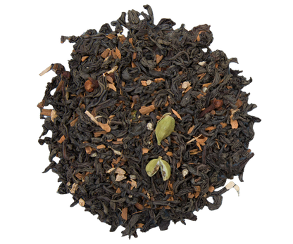 Liście czarnej herbaty Basilur Christmas Fantasy z przyprawami – kardamonem i imbirem.