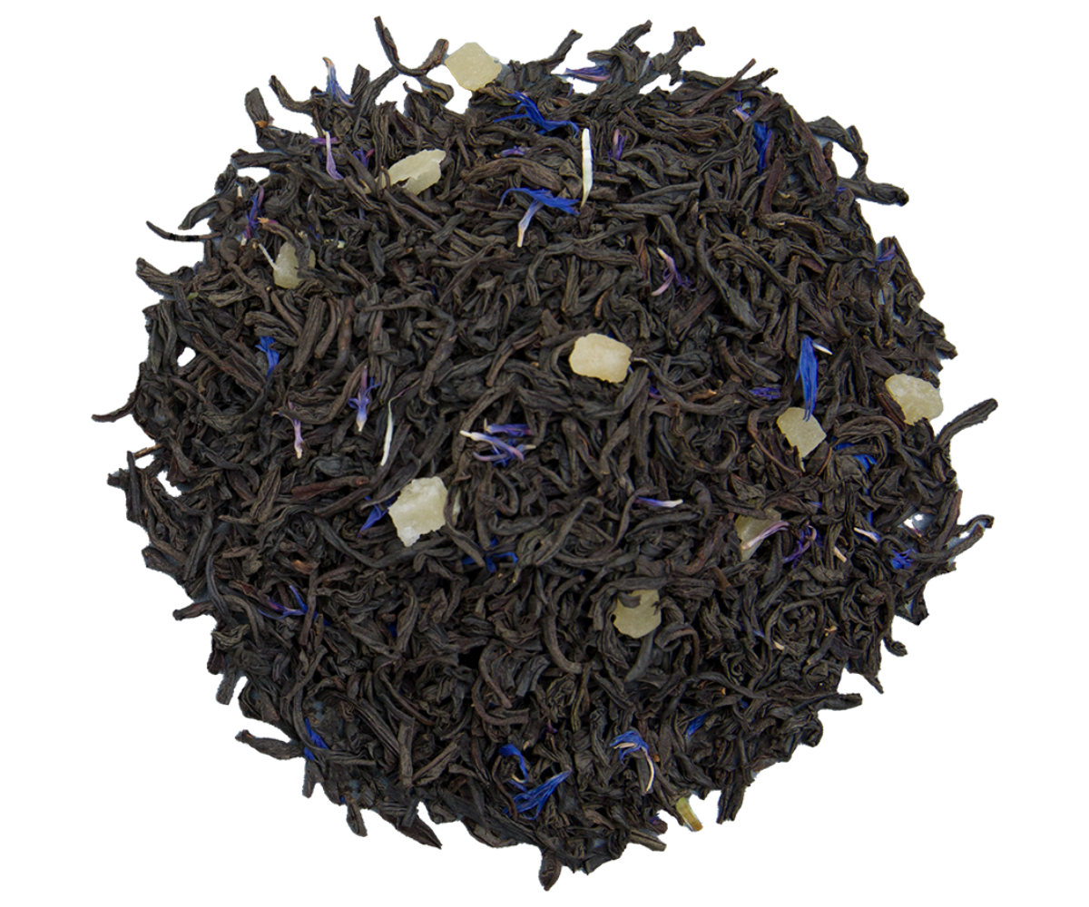 Liście czarnej herbaty Basilur Winter Festival z kawałkami ananasa i bławatkiem.