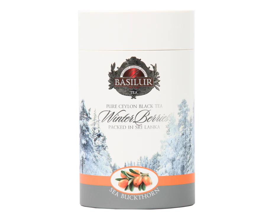 Opakowanie herbaty Basilur Winter Berries Sea Buckthorn z zimową grafika prezentujące produkt premium z Cejlonu