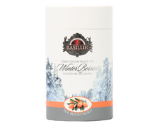 Opakowanie herbaty Basilur Winter Berries Sea Buckthorn z zimową grafika prezentujące produkt premium z Cejlonu