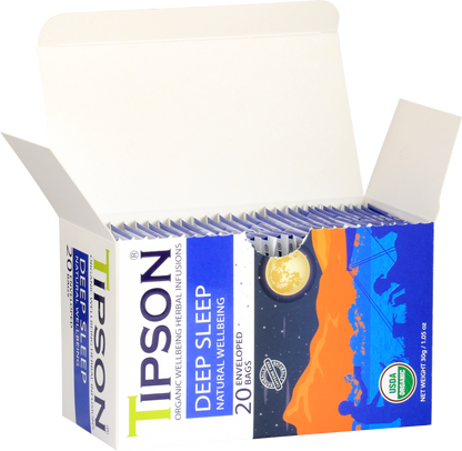 Otwarte pudełko herbaty Tipson Deep Sleep Natural Wellbeing z widocznymi saszetkami.
