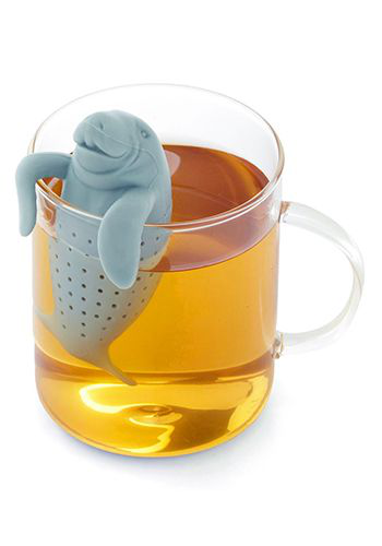 Szary mors – zaparzacz silikonowy podczas parzenia naparu.