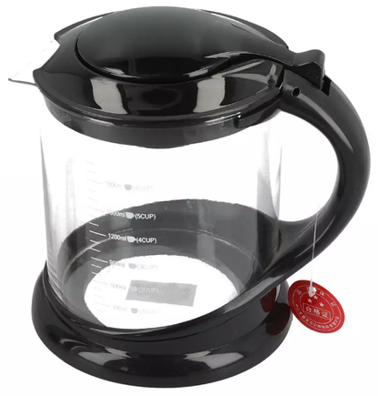 Dzbanek szklany 1800 ml z czarną rączką, widok z zaparzaczem i otwartą pokrywką.